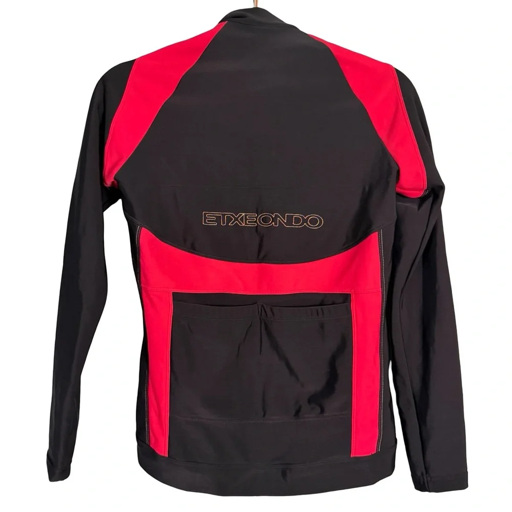 Etxeondo black‎ & pink cycling jacket Size S. Fleece lined.
